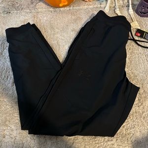 Water repellent joggers